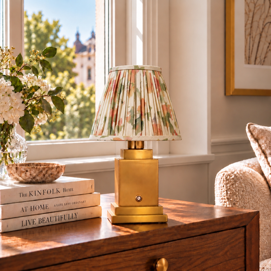 Lampu Meja Boleh Cas Semula Stockholm Classic Gold - Kabus Botani