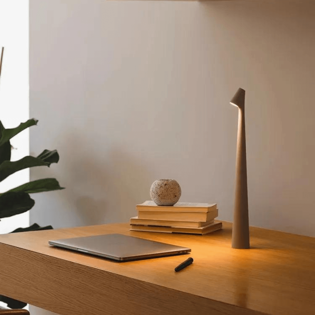 Table lamp, stem illuminator - Lights Stockholm -Modern cordless LED table lamp with touch sensor – Lights Stockholm(Modern trådlös LED-bordslampa med touchsensor – Luminária de mesa LED sem fio moderna com sensor de toque – Moderni langaton LED-pöytälamppu kosketusanturilla – Moderne trådløs LED-bordlampe med berøringssensor – Moderne trådløs LED-bordlampe med touch-funktion – Moderna lámpara de mesa LED inalámbrica con sensor táctil – Moderne kabellose LED-Tischlampe mit Touch-Sensor)