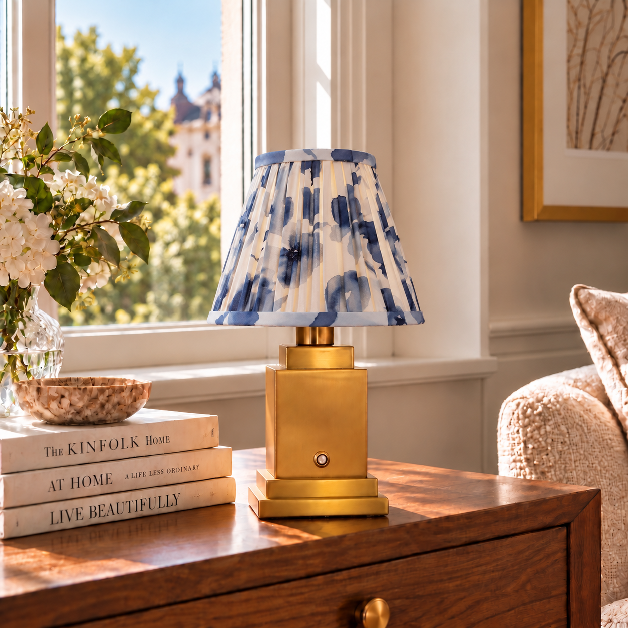 Stockholm Classic Gold - Magnolia Blue Rechargeable Table Lamp
